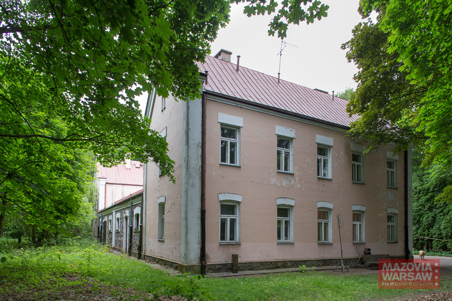 Oficyna pałacu Radziwiłłów, Jadwisin