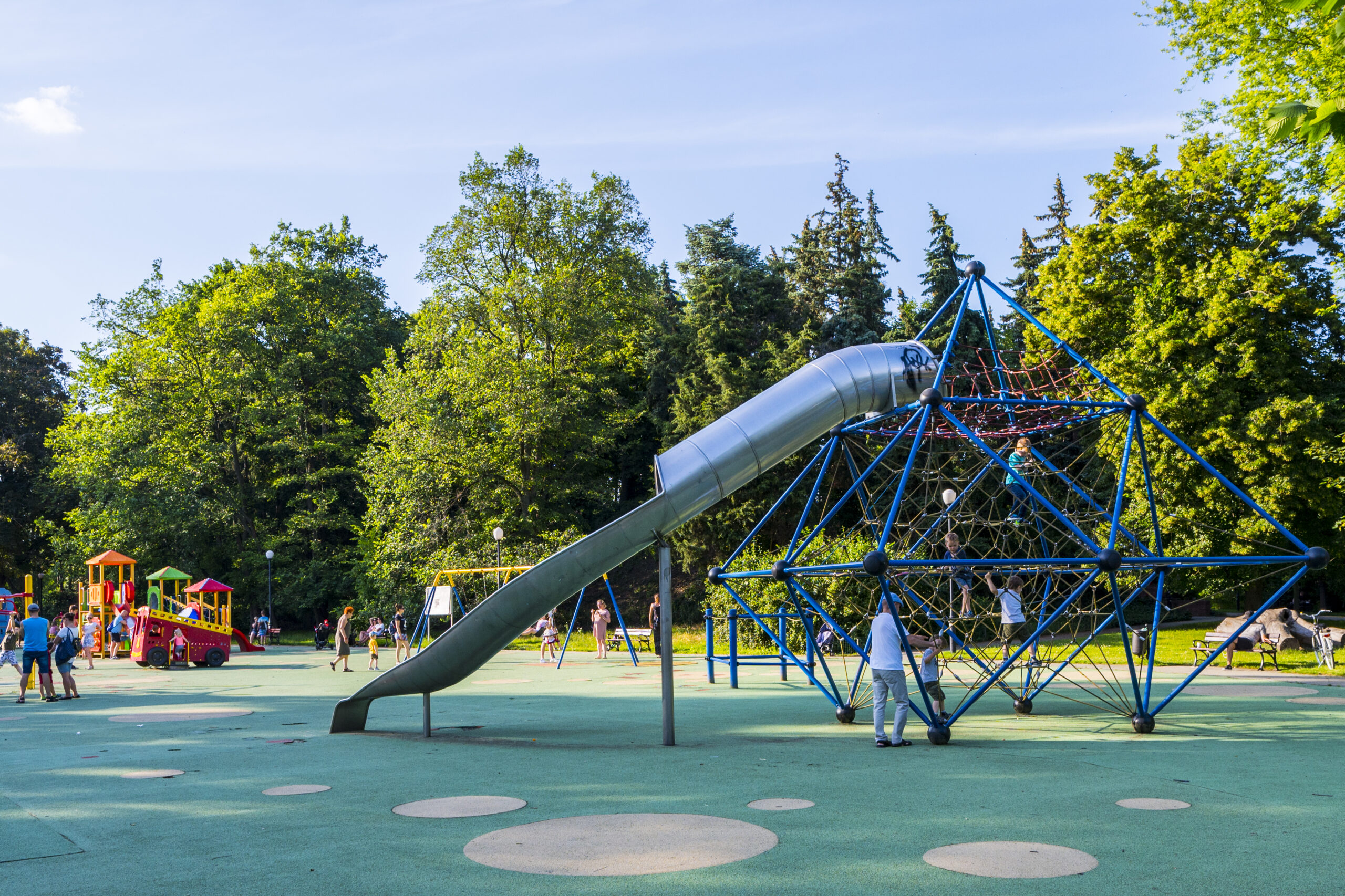 Plac zabaw w Parku im. S. Żeromskiego