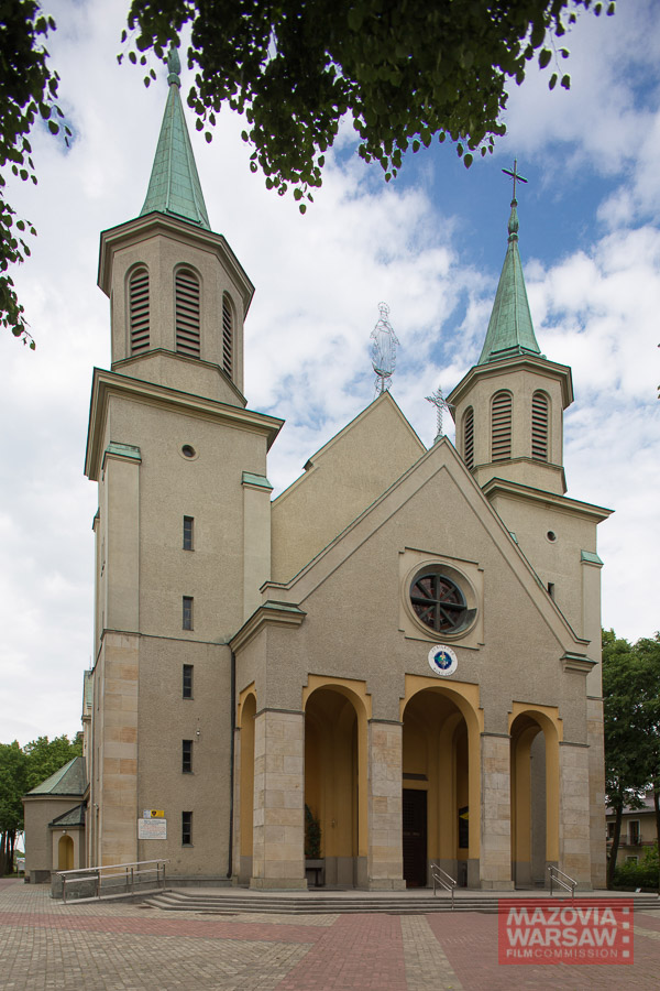 Kościół Matki Boskiej Częstochowskiej, Wołomin